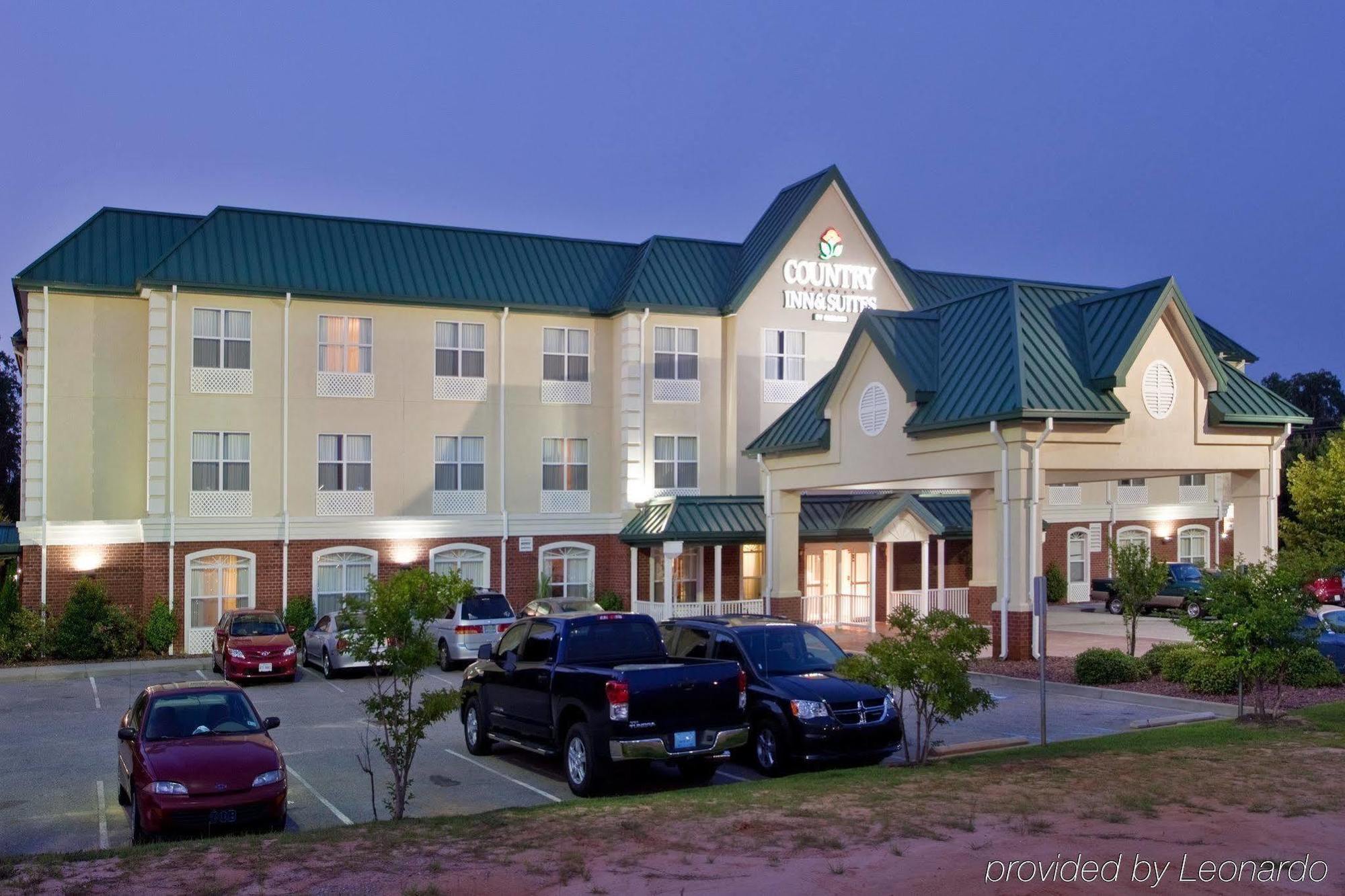 Hotel Baymont By Wyndham Sumter Exterior foto